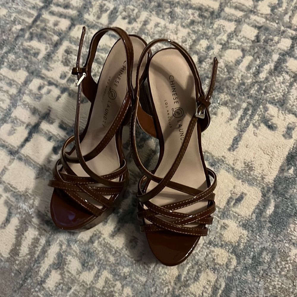 Chinese Laundry Women’s Teaser Platform Dress Sandals